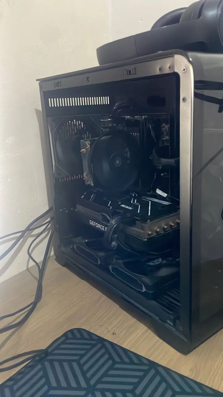PC GAMER( RODA TUDO)