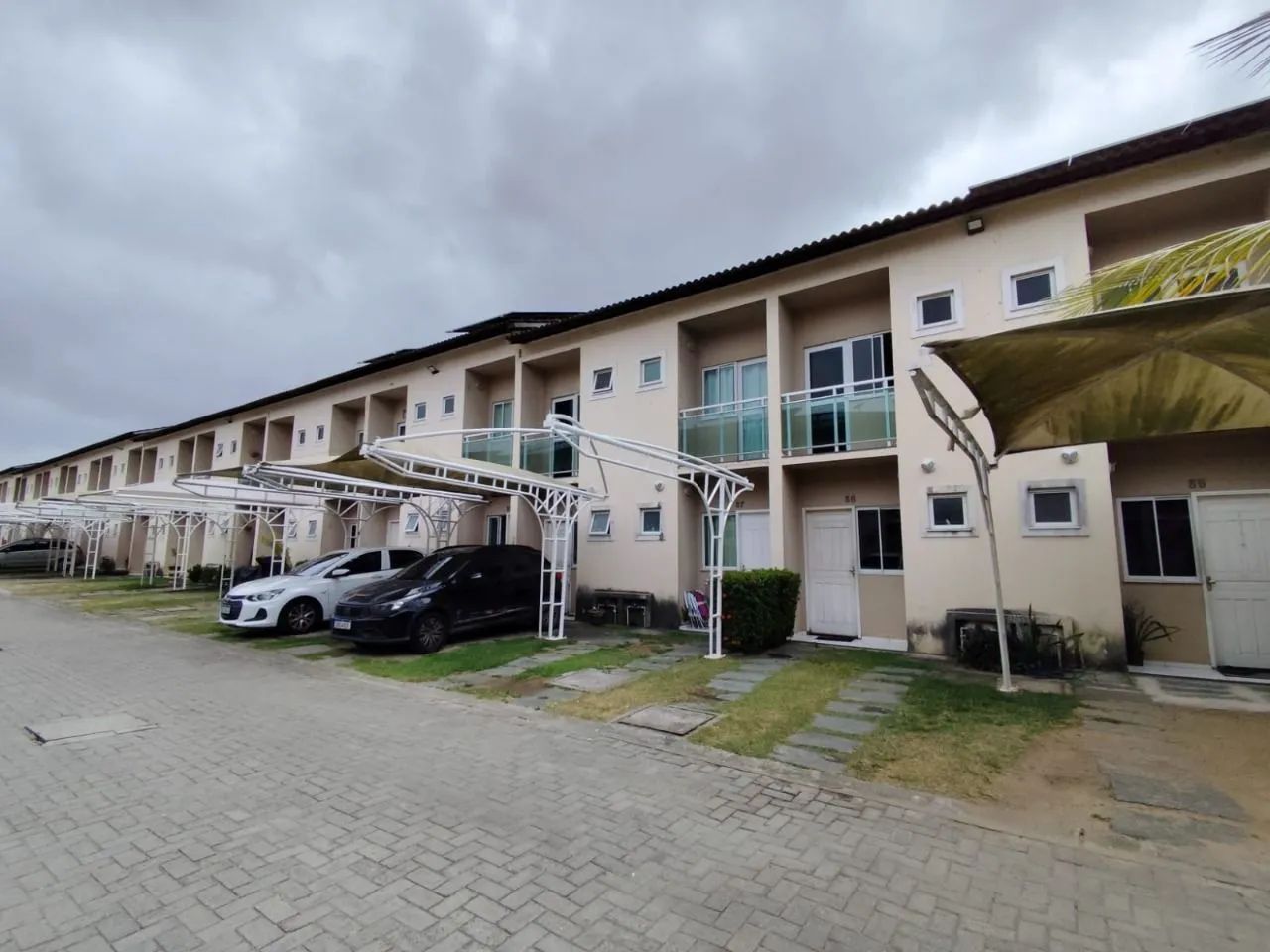 Parque Verde | Casa duplex com energia solar e suíte
