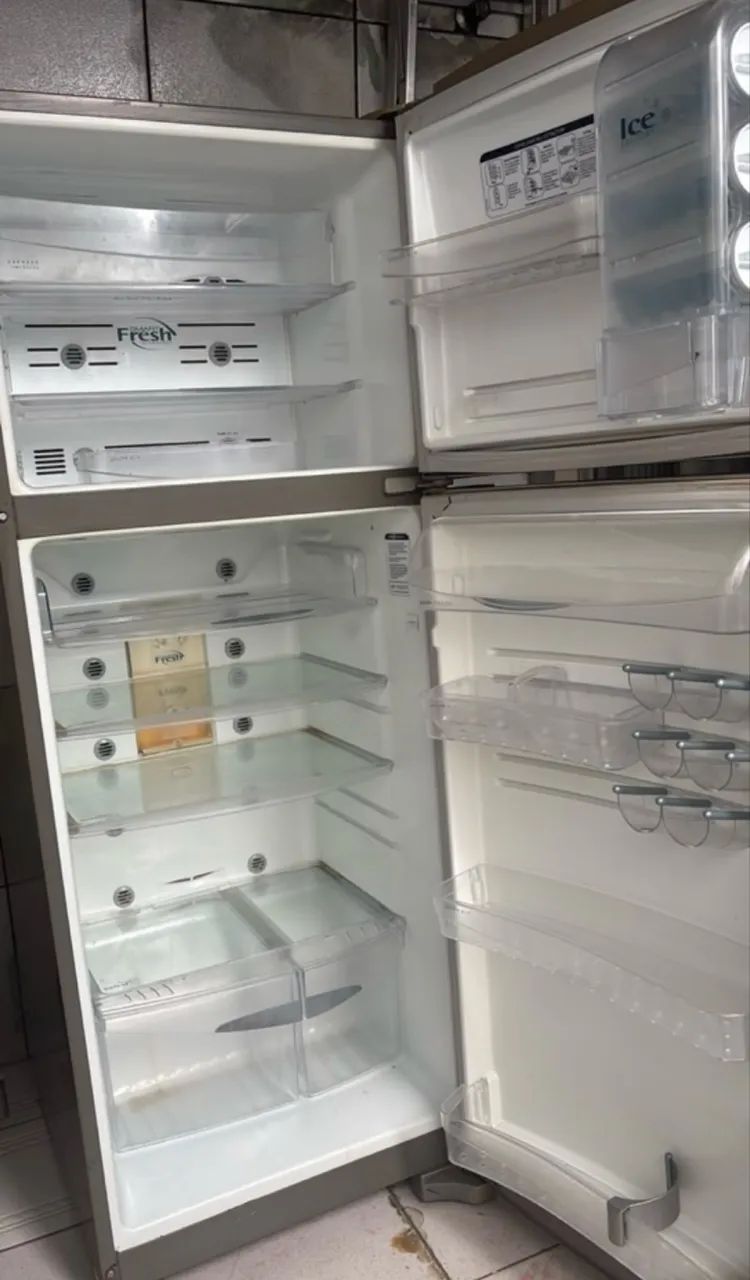 Geladeira funcionando perfeitamente  (tem conversa)
