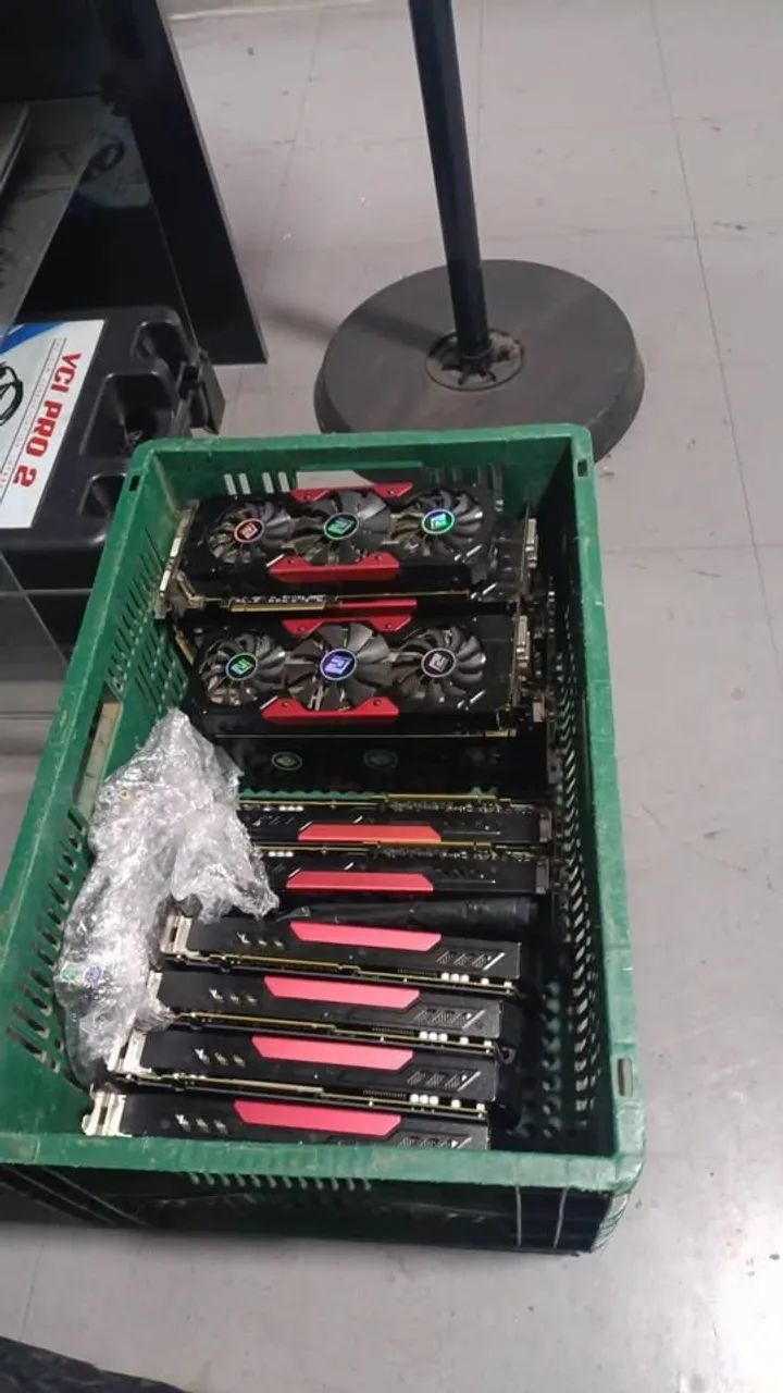PLACA DE VIDEO / R9 270X DE 2GB / OPORTUNIDADE! - Foto 2