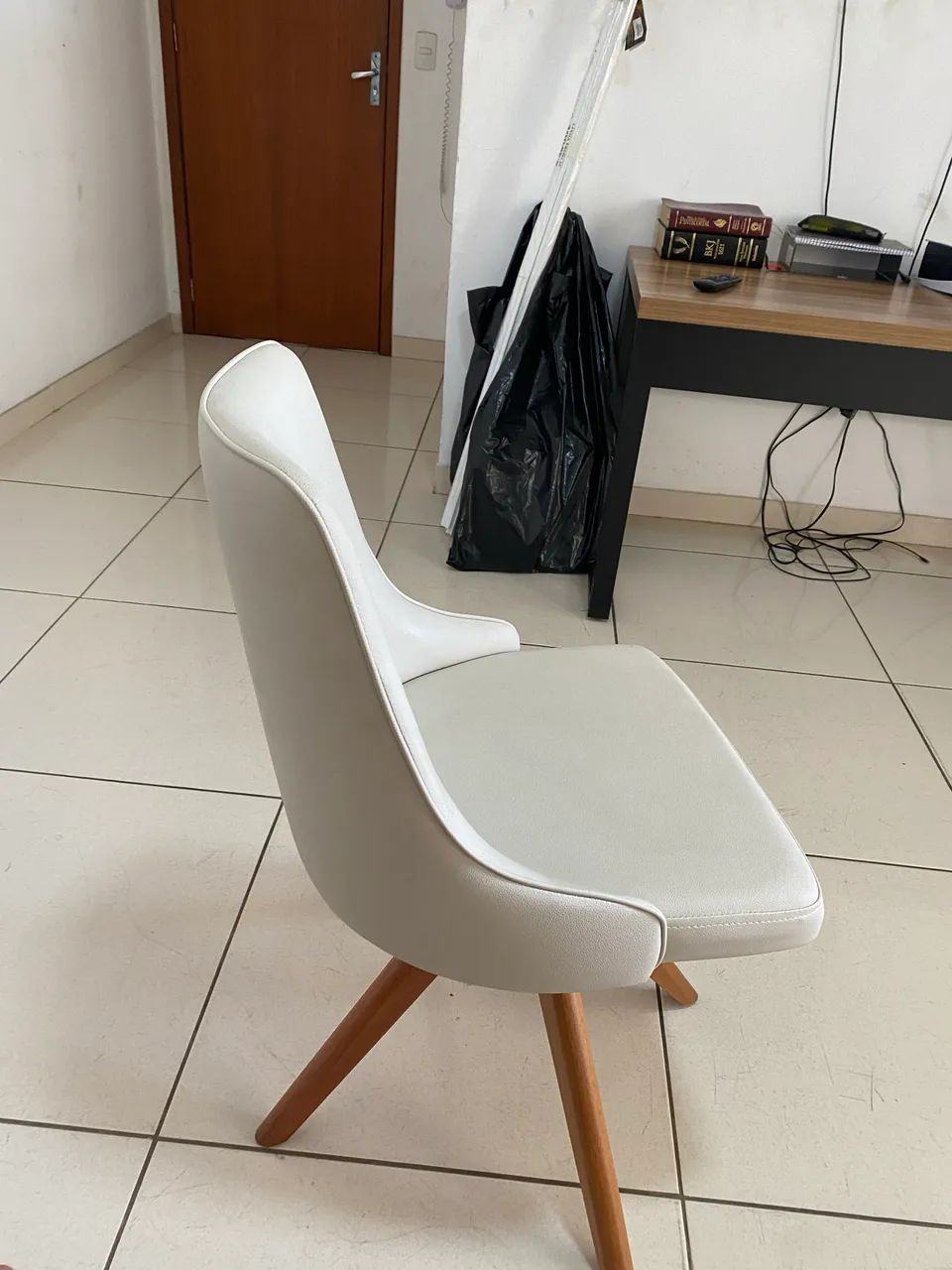 Vendo 2 poltronas em estado de nova - Foto 2