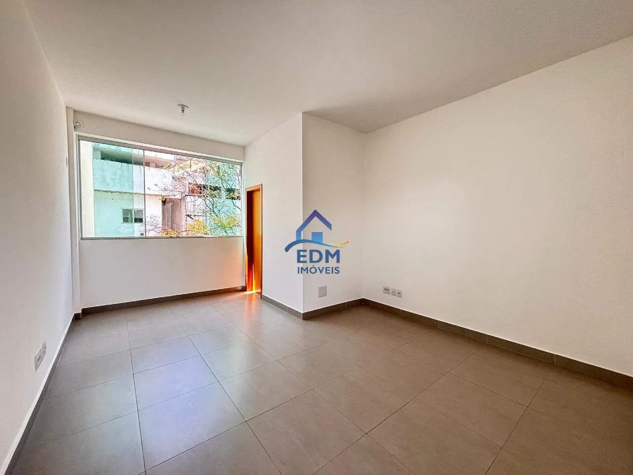 Sala Comercial à Venda no Buritis | 23 m² com Elevador e Estacionamento