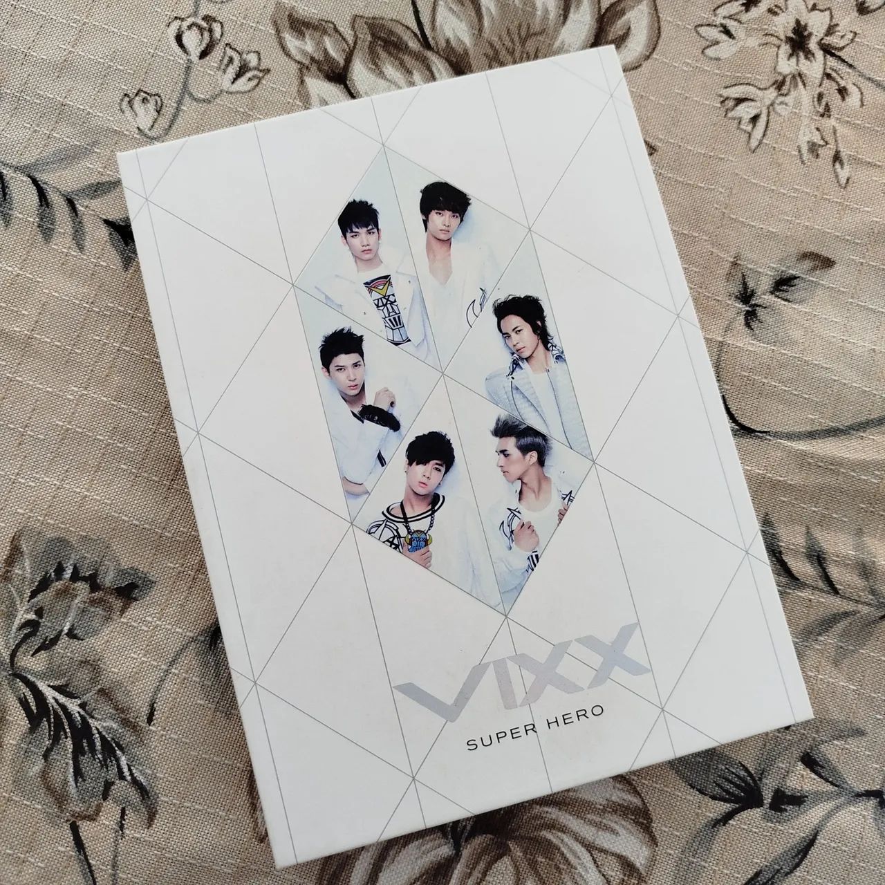 VIXX - Álbum Super Hero.