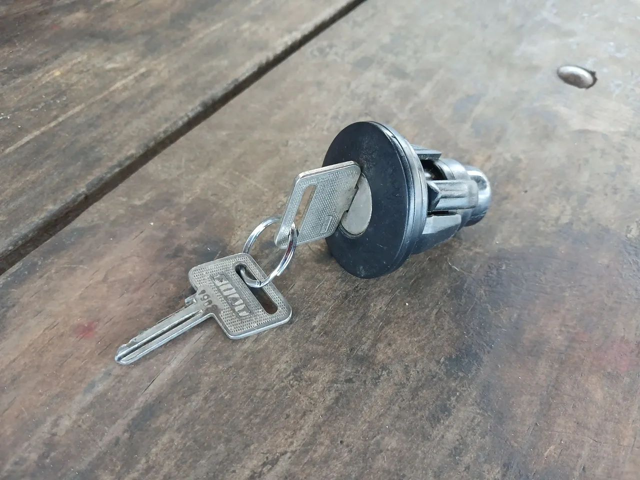 Tampa tanque Fiat uno - Foto 2