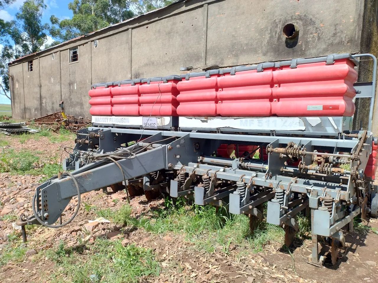 Plantadeira Massey Ferguson MF 511 L45 - 11 linhas / 45 cm.  Ano 2010. - Foto 4