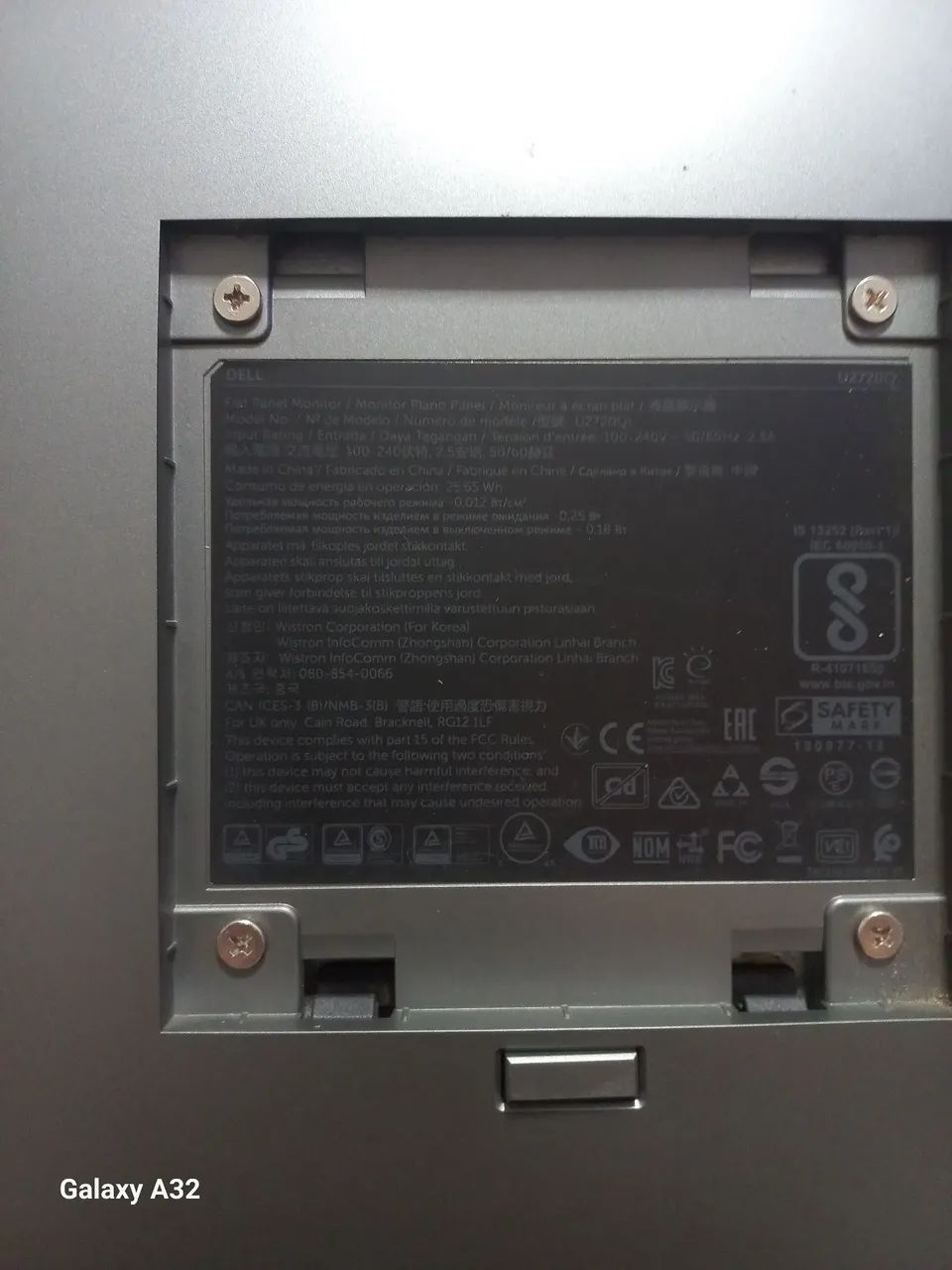 Monitor Dell UltraSharp U2720Q Tela Danificada - Foto 3