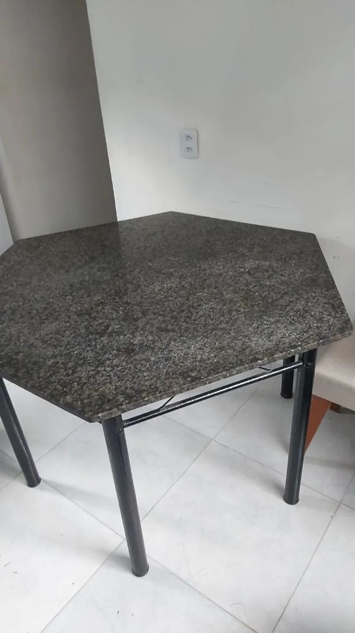 Vendo mesa de marmore
