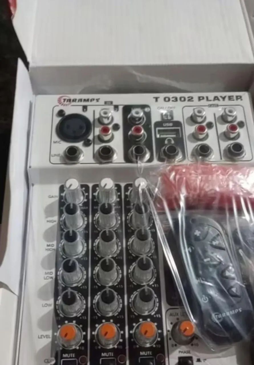 Mesa de som Taramps 