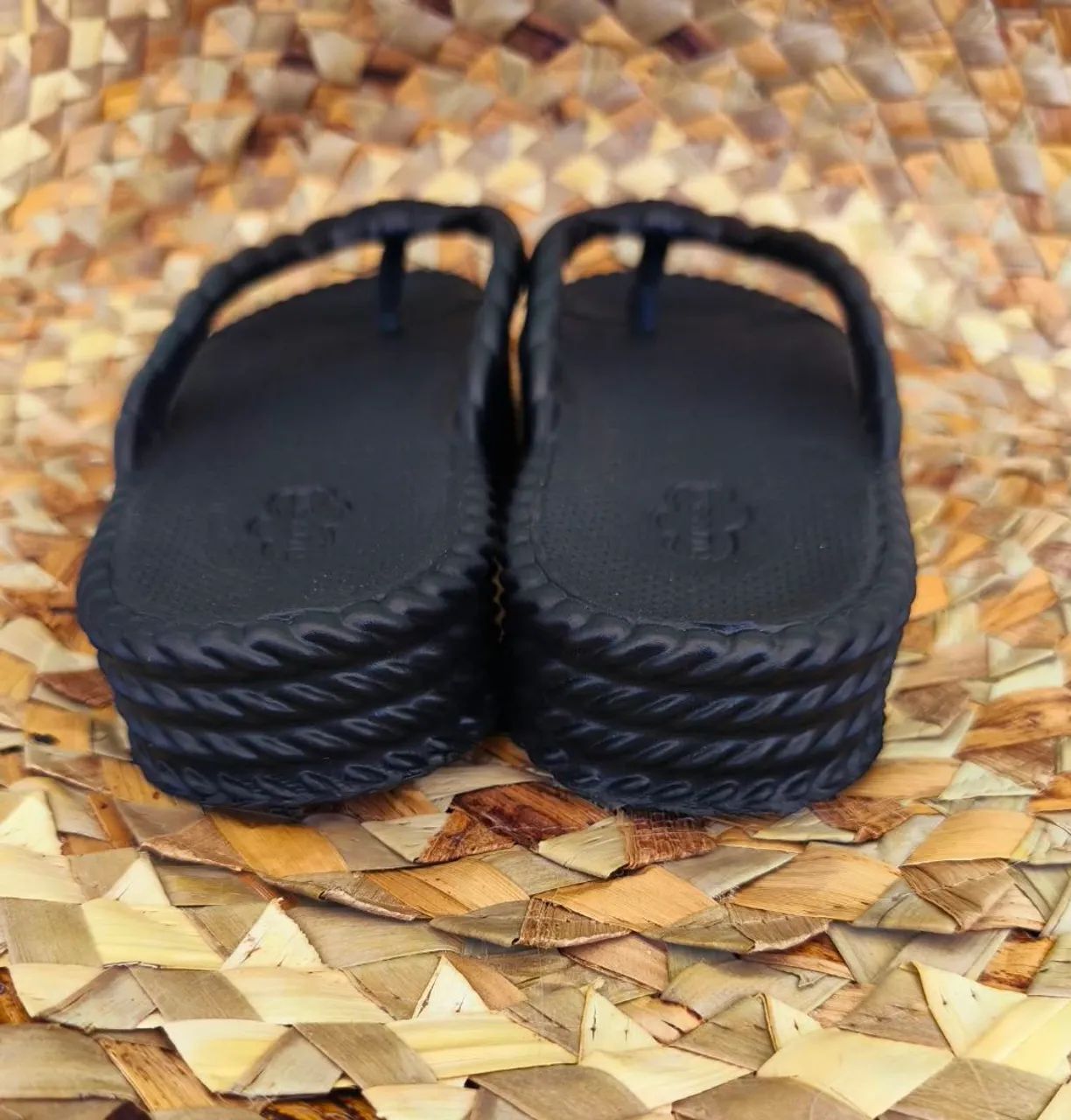 Chinelo Nuvem se levar 3 pares fica por 38,00 cada
