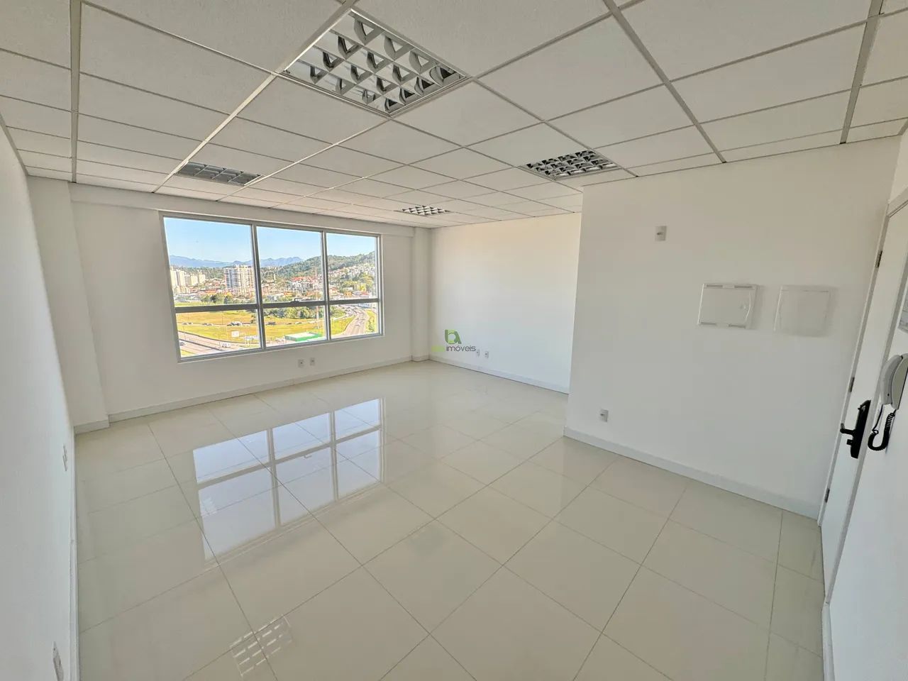 Oportunidade de Investimento no Itaguaçu Trade Center!! - Foto 3