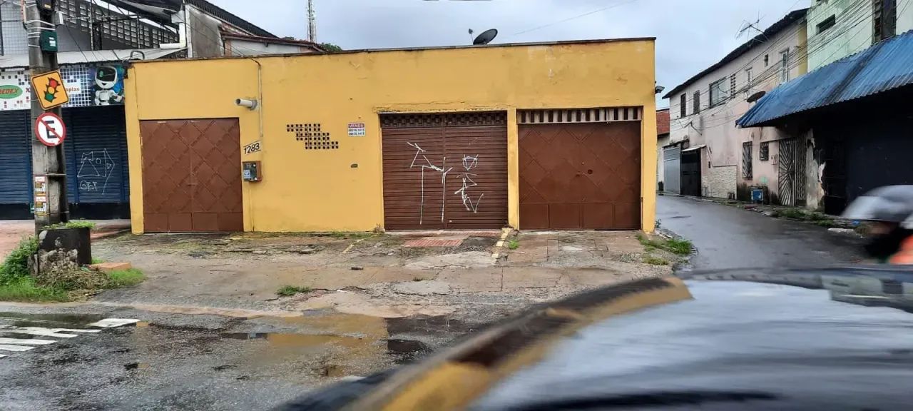 PRÉDIO COMERCIAL LOCALIZADO NA AVENIDA SILAS MUNGUBA , BAIRRO PARANGABA COM TERRENO DE 559