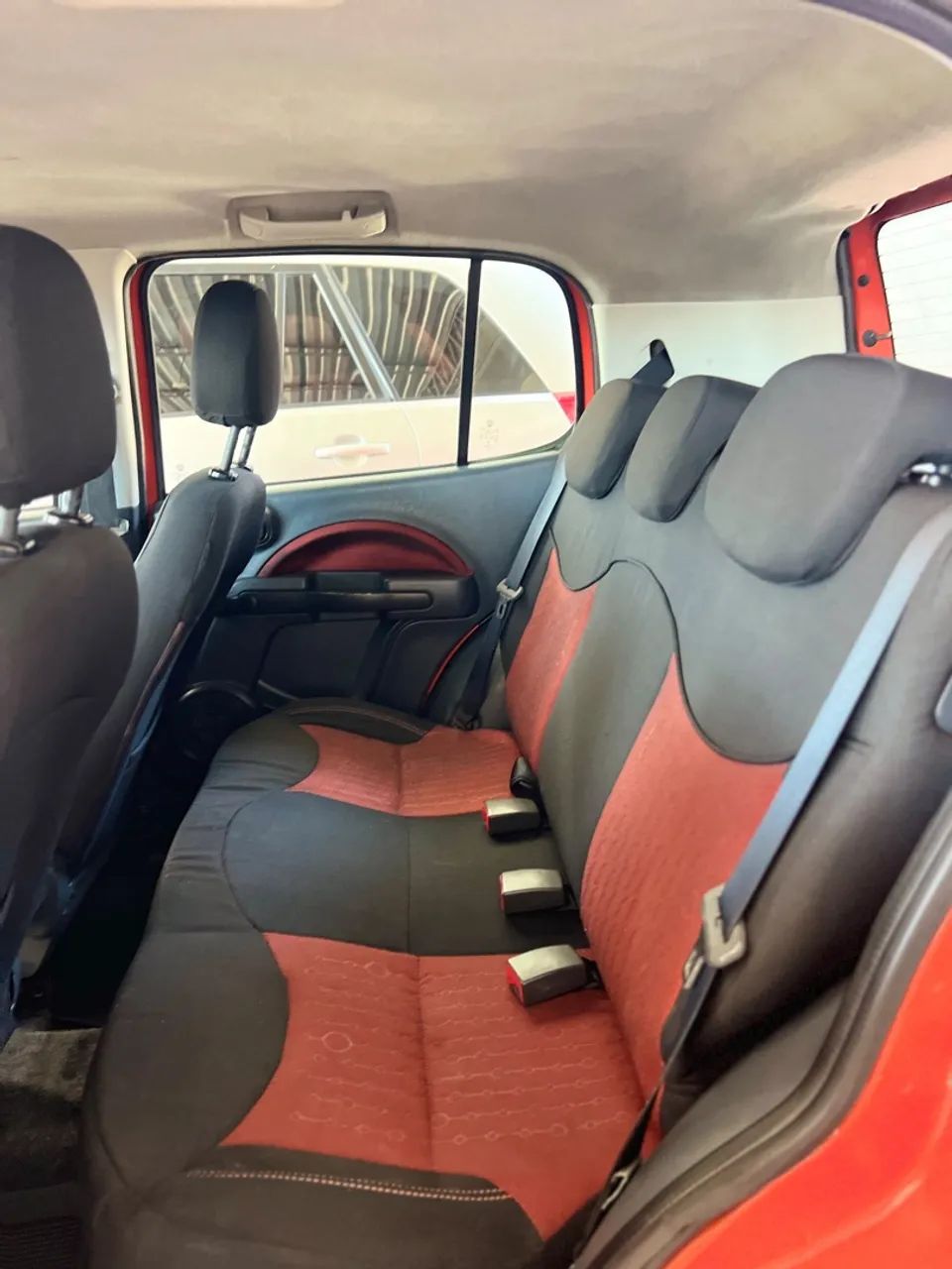 Fiat Uno Sporting 1.4 EVO Fire Flex 8V 4P 2014 - Foto 5