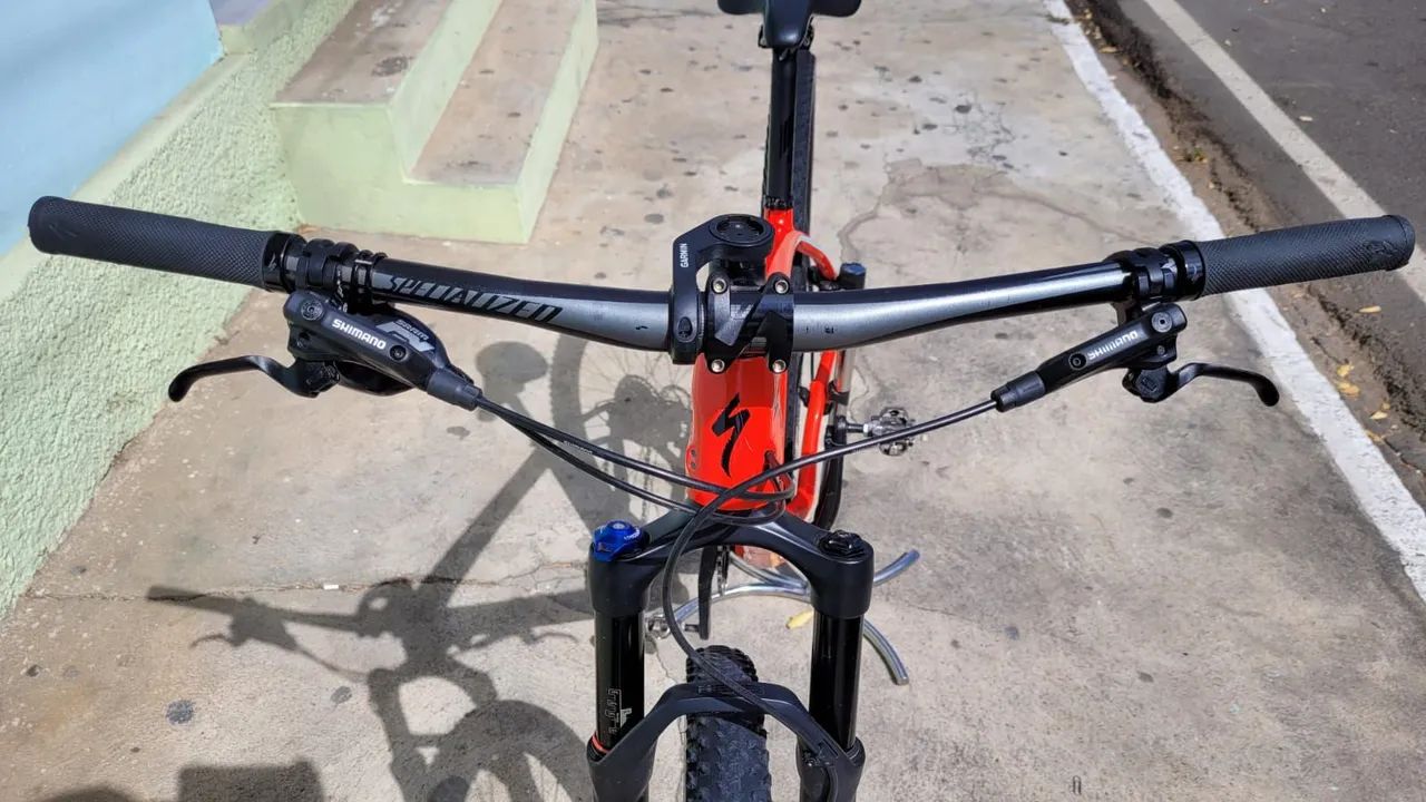 Bicicleta Specialized em Carbono - Foto 2