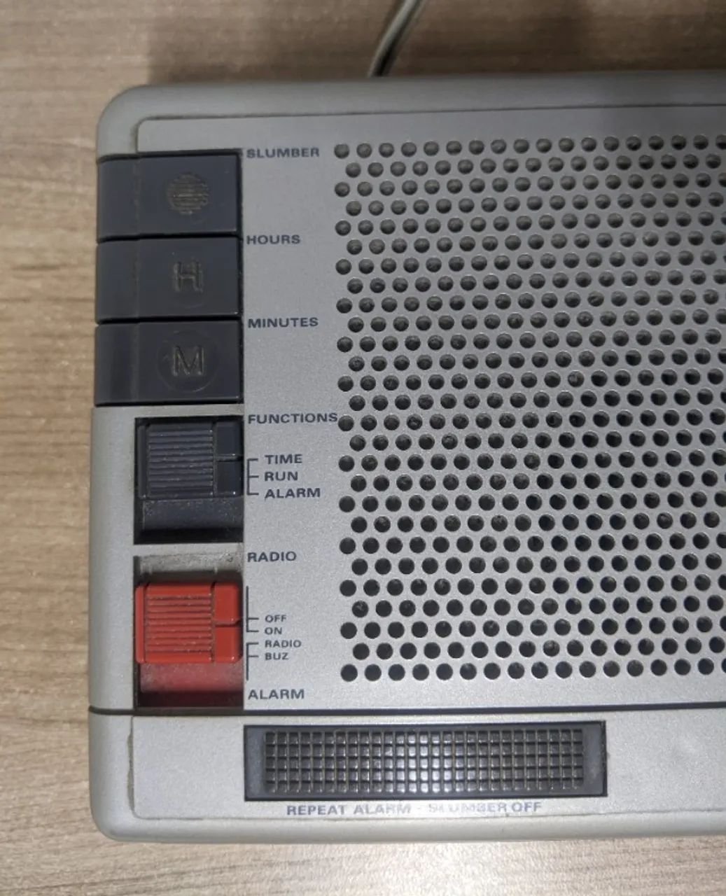 Rádio relógio Philips DS184 (Antigo) - Foto 3