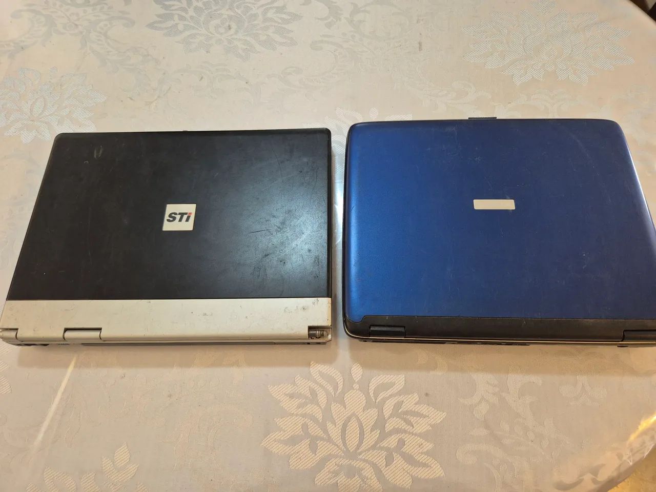 Lote 2 notebooks STI Toshiba com defeito