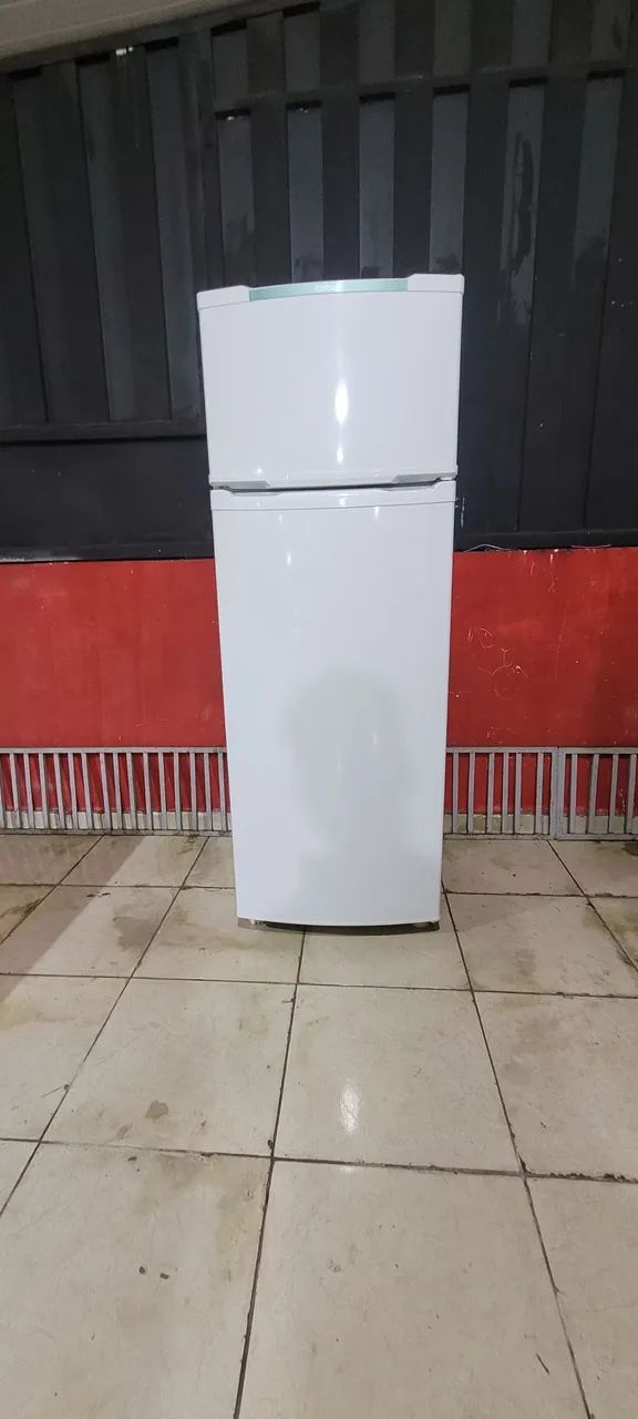 REFRIGERADOR GELO SECO ELETROLUX RE31 - Foto 3