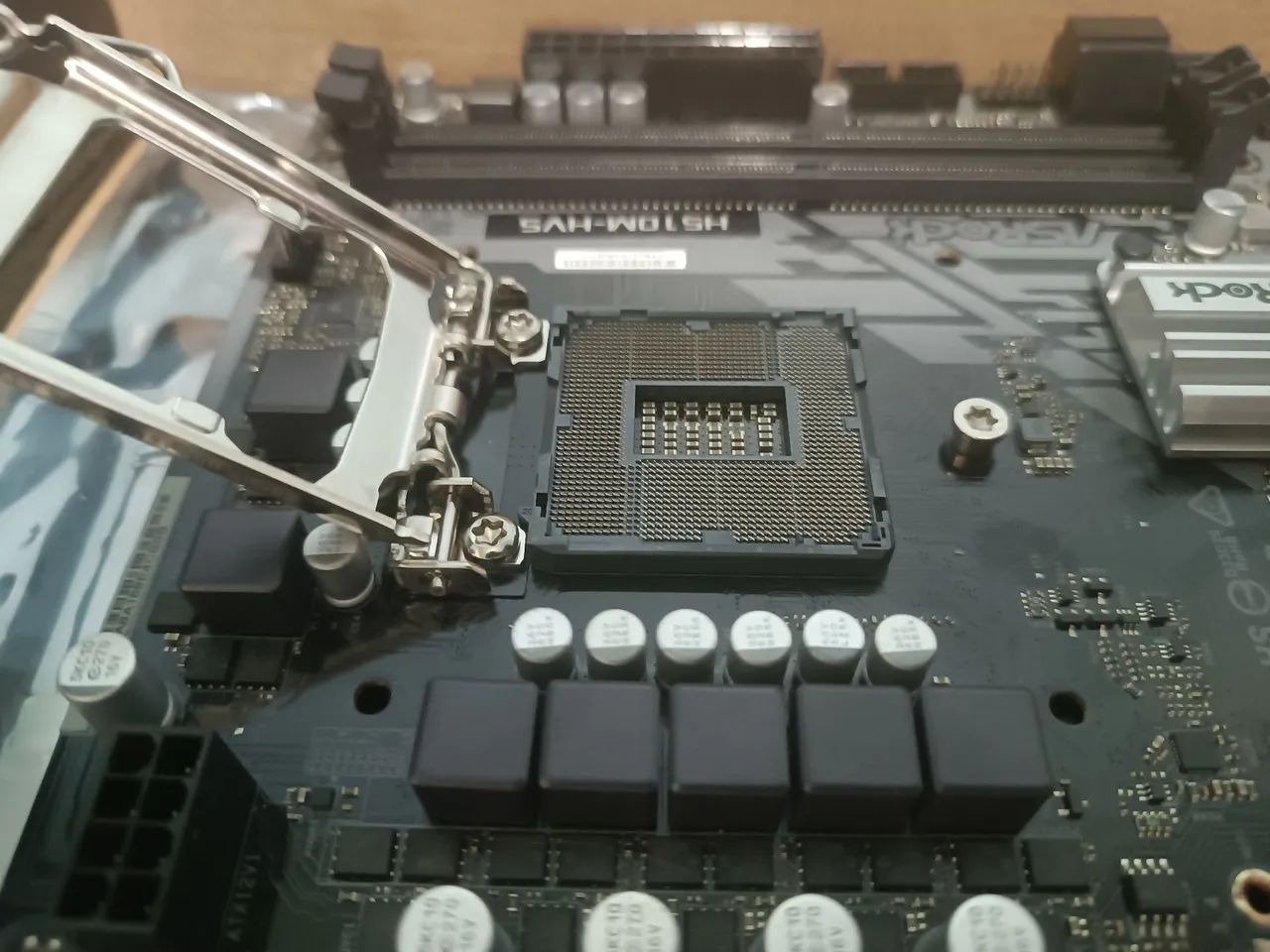 Placa mãe h510m-HVS R2.0 QUEBRADA - Foto 2