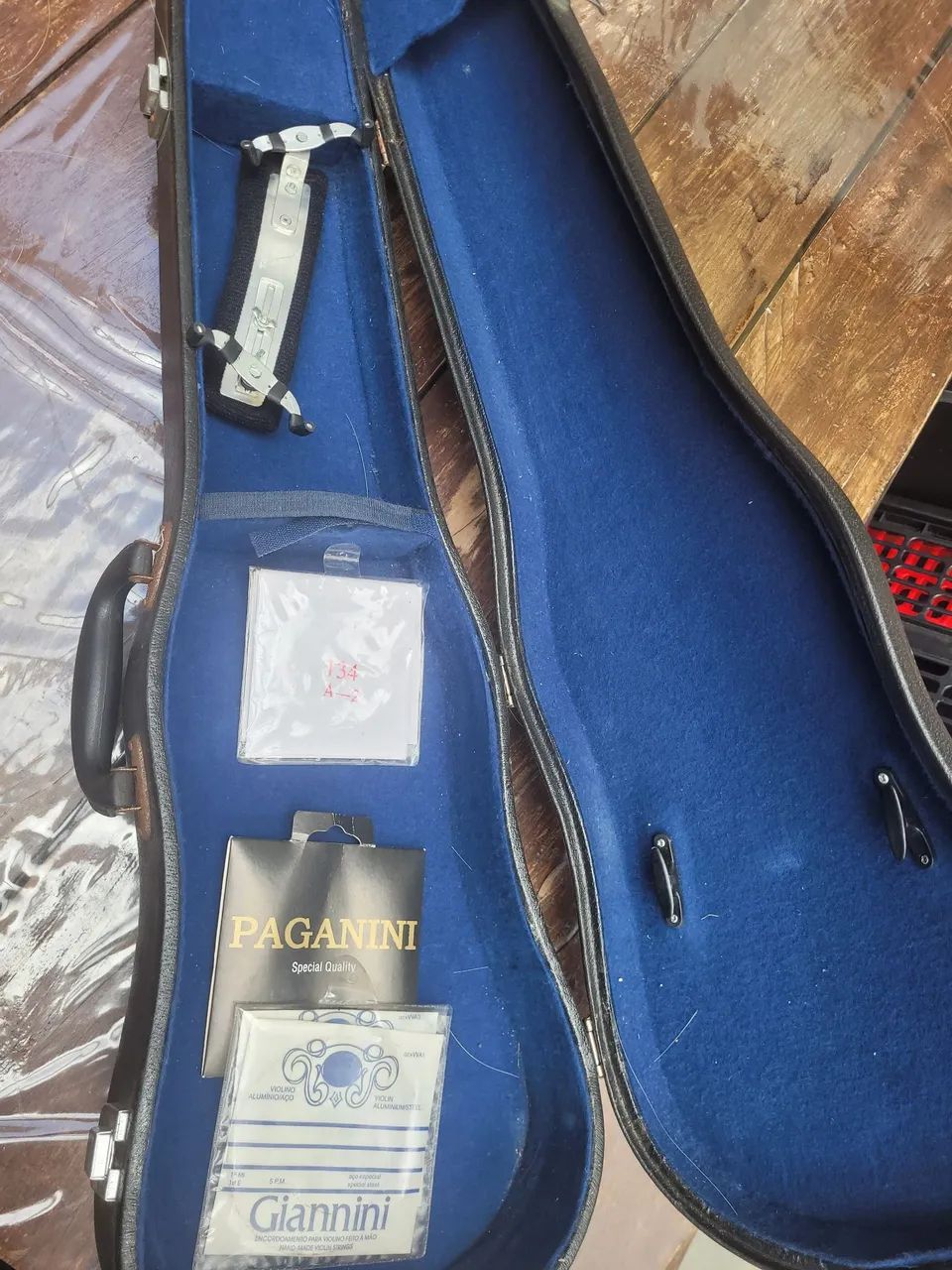 Violino Player Completo com Estojo, Arco e Acessórios - Ótimo Estado! - Foto 5