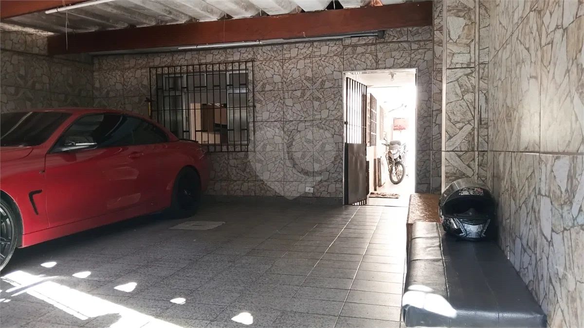 Térrea 02 dormitórios, localização privilegiada. Próximo a tudo - Foto 3