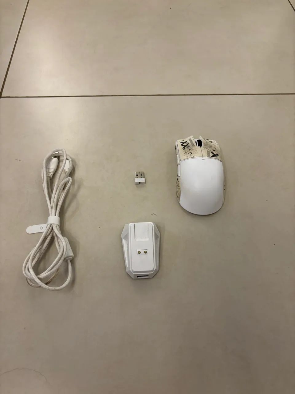 Attack shark X11 Branco 22.000DPI 2.4 e Bluetooth