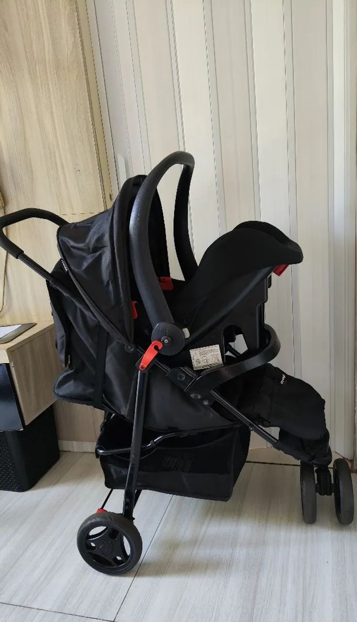 Carrinho e bebe conforto 