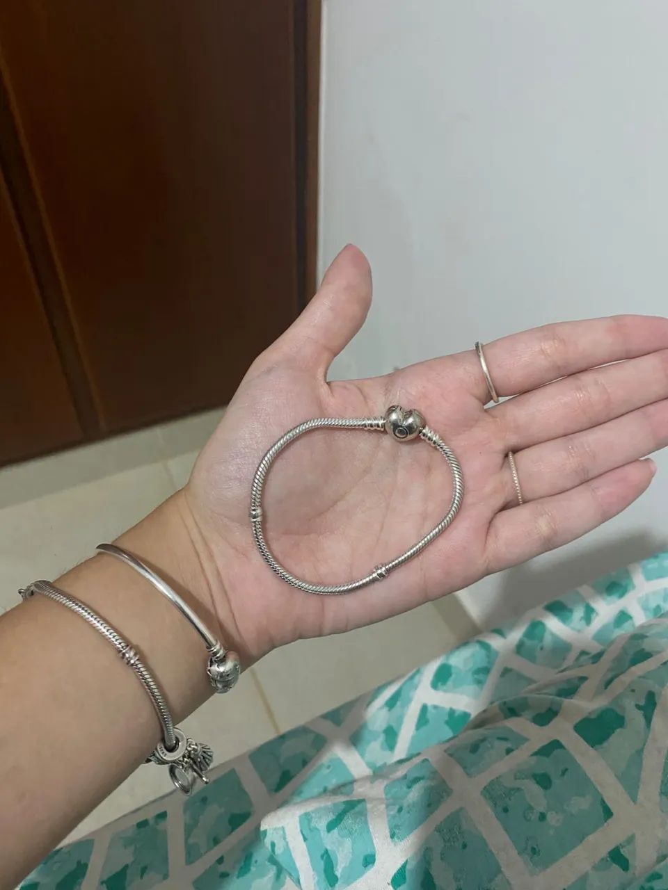 Pulseira Pandora + Berloque Ouro