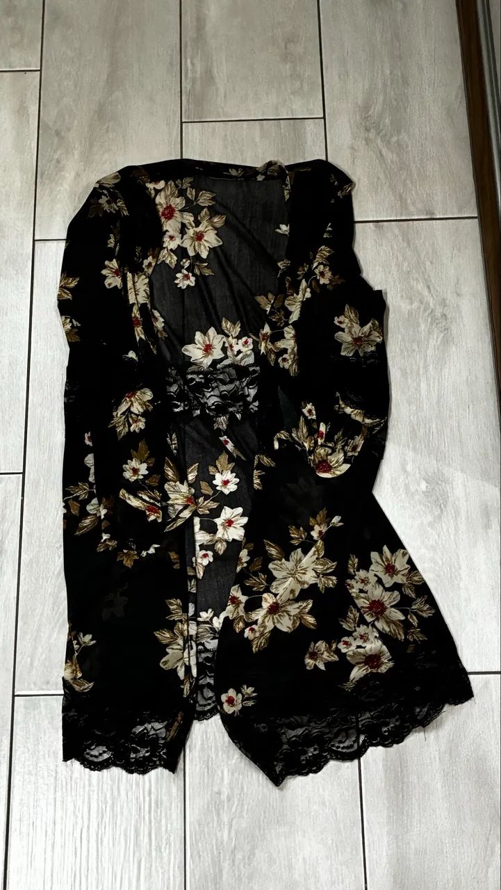 kimono rendado estampado 