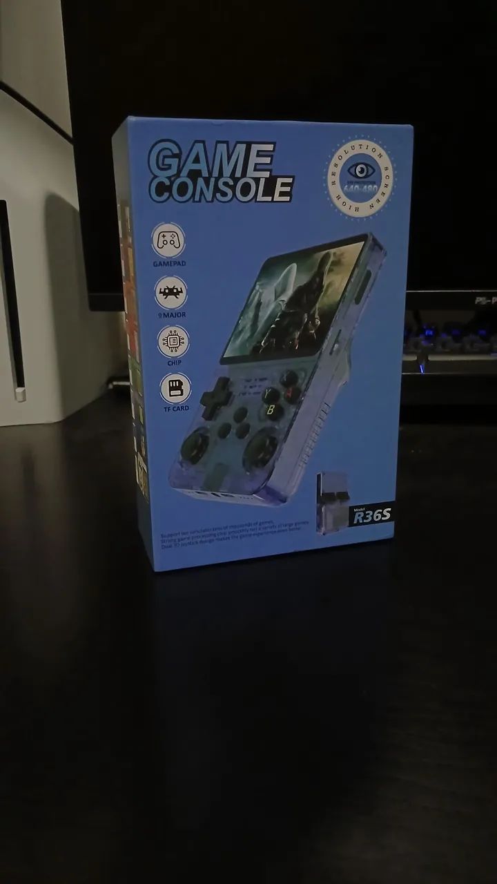 R36S Console Retrô + Case de Transporte e Grip ? Completo - Foto 3
