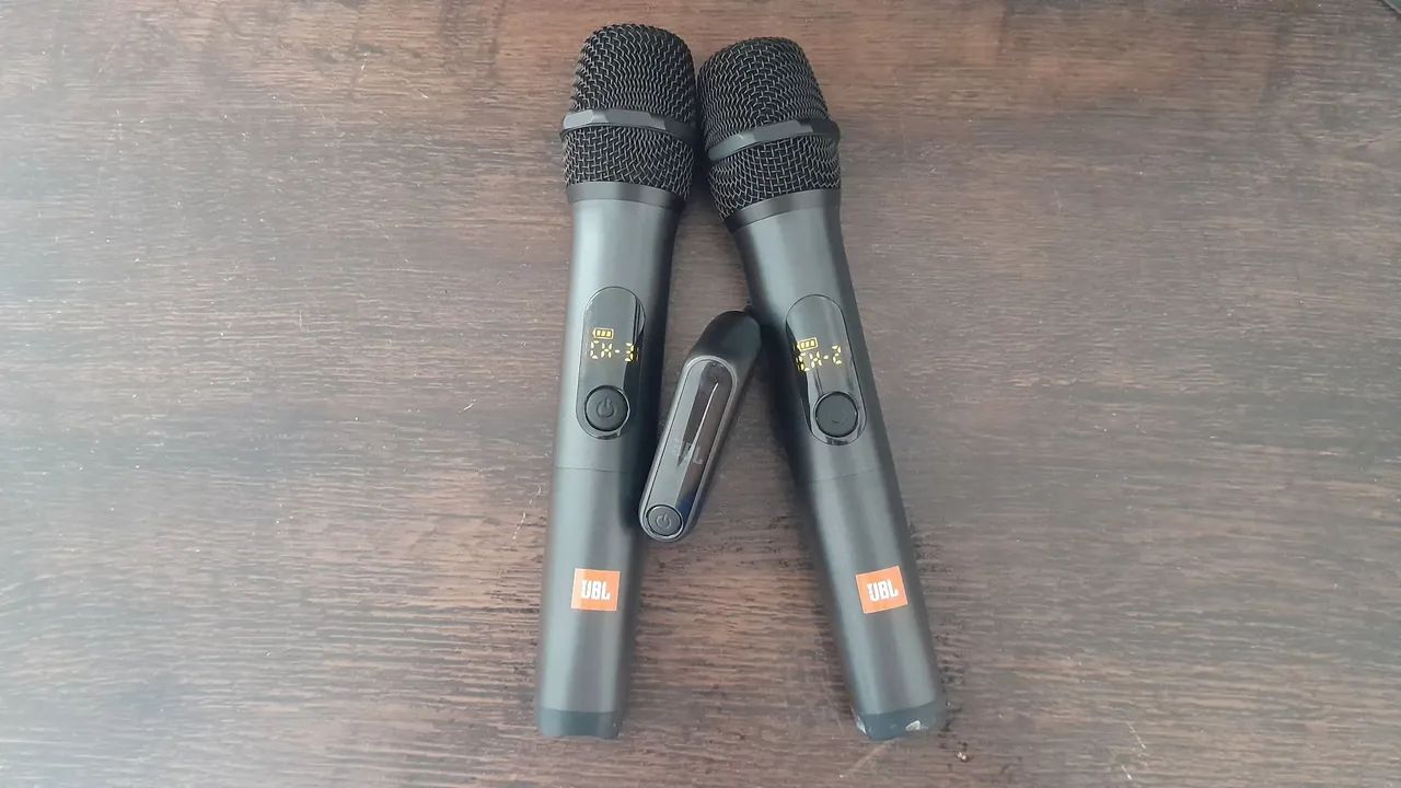Microfones JBL