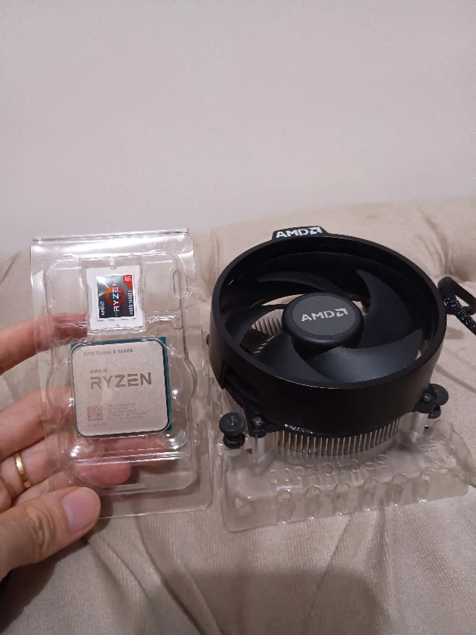 Processador AMD Ryzen 5 4600G (Com Cooler Box) - Foto 3