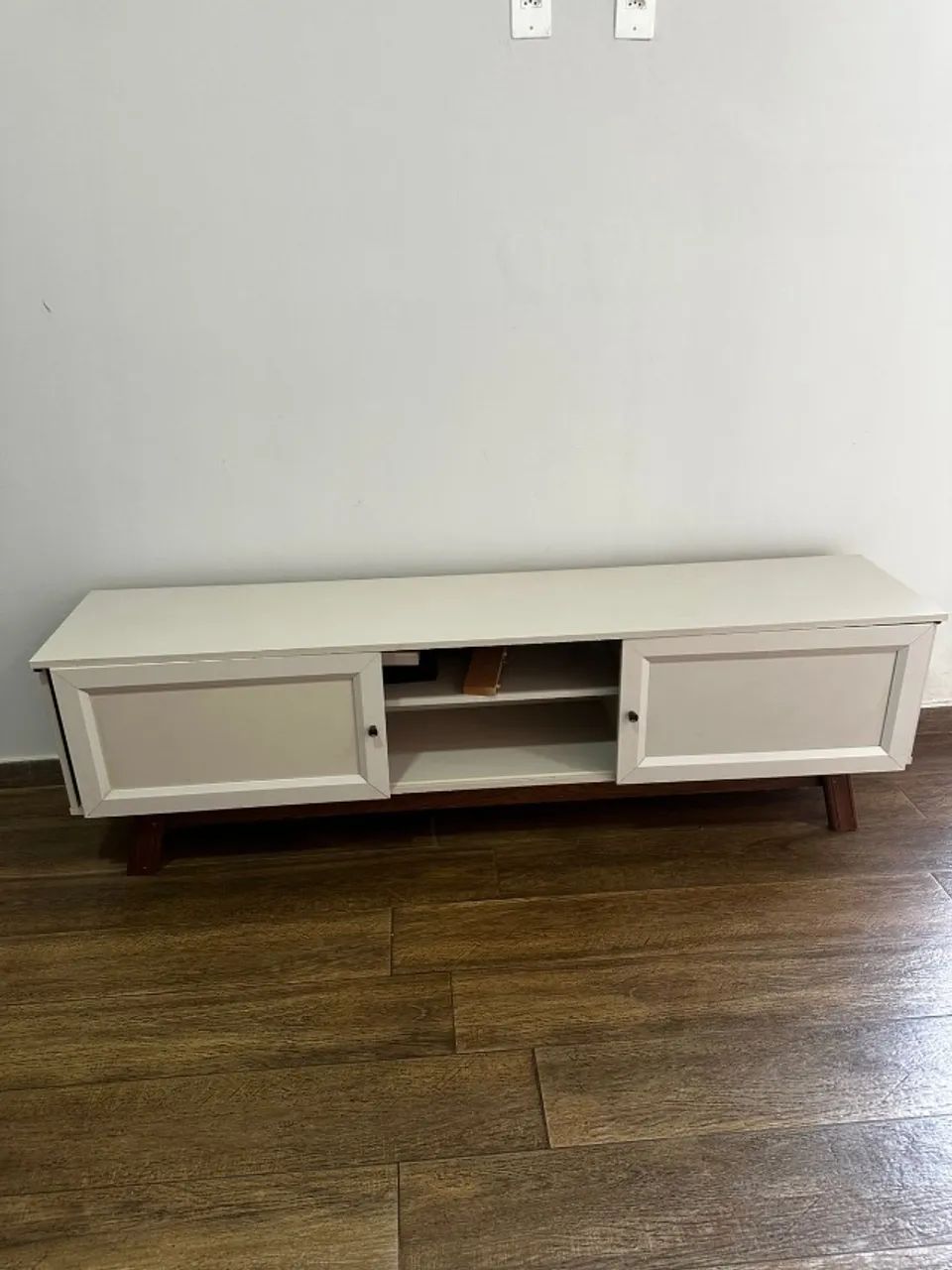 RACK PARA TV OFF WHITE