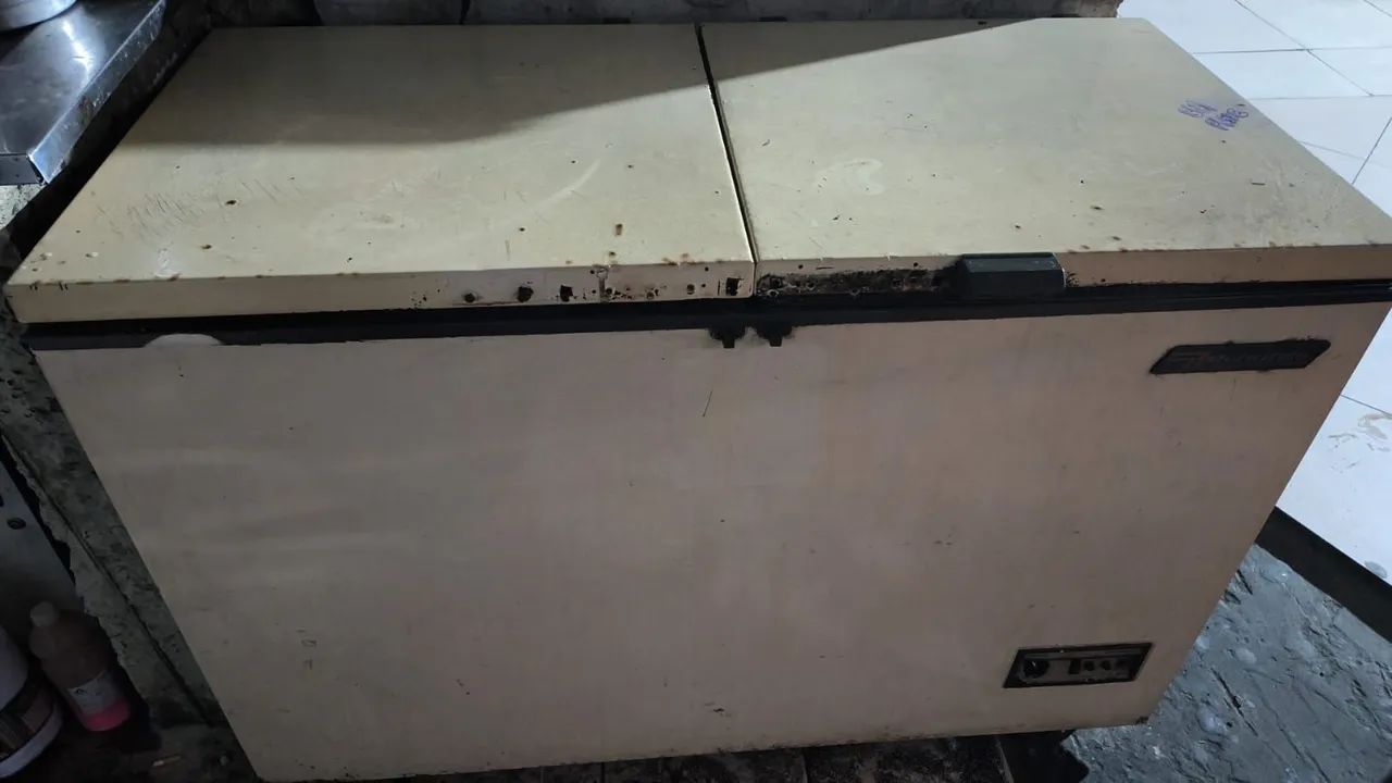 Freezer metalfrio em ótimo estado