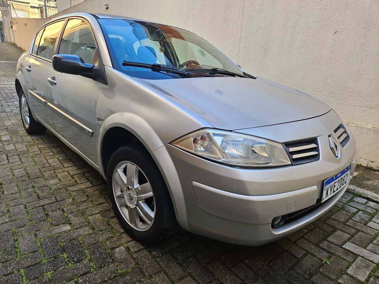 Renault Megane Megane Sedan Dynamique Hi-Flex 1.6 16V 2010