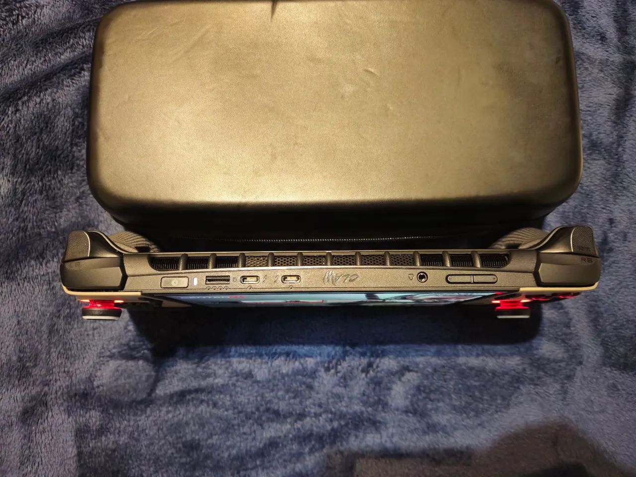 MSI CLAW 8AI+ - Foto 4