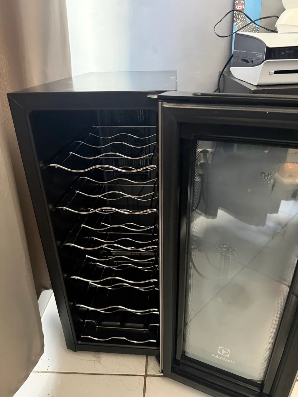 Adega electrolux  - Foto 2
