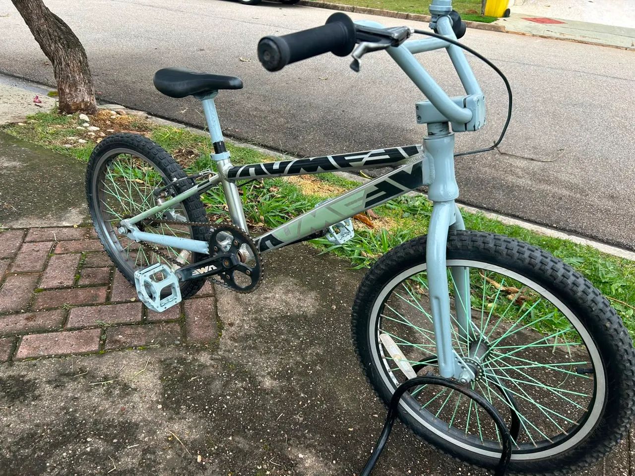 Bicicleta BMX importada UMF - Foto 2