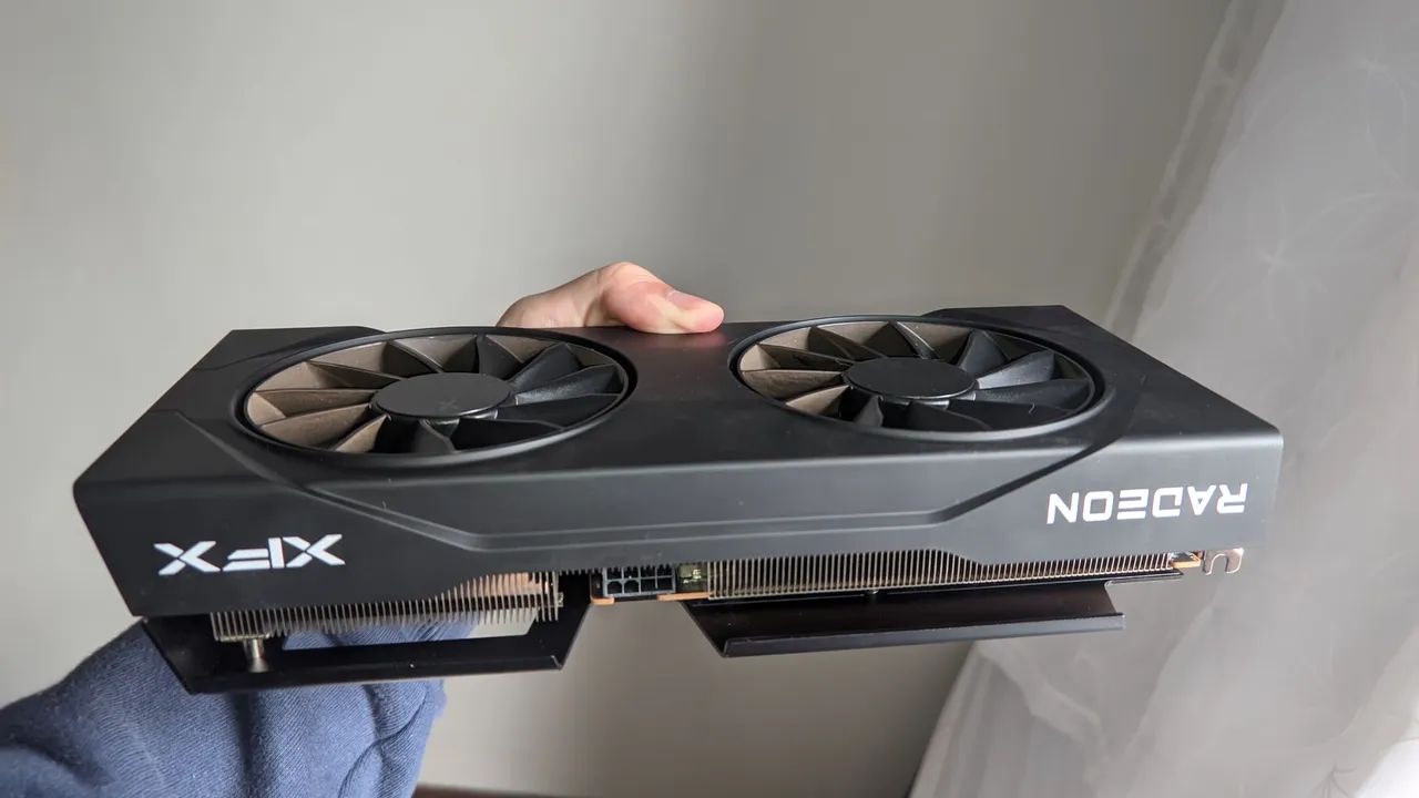 RX 9060 XT 8GB VRAM - Foto 2