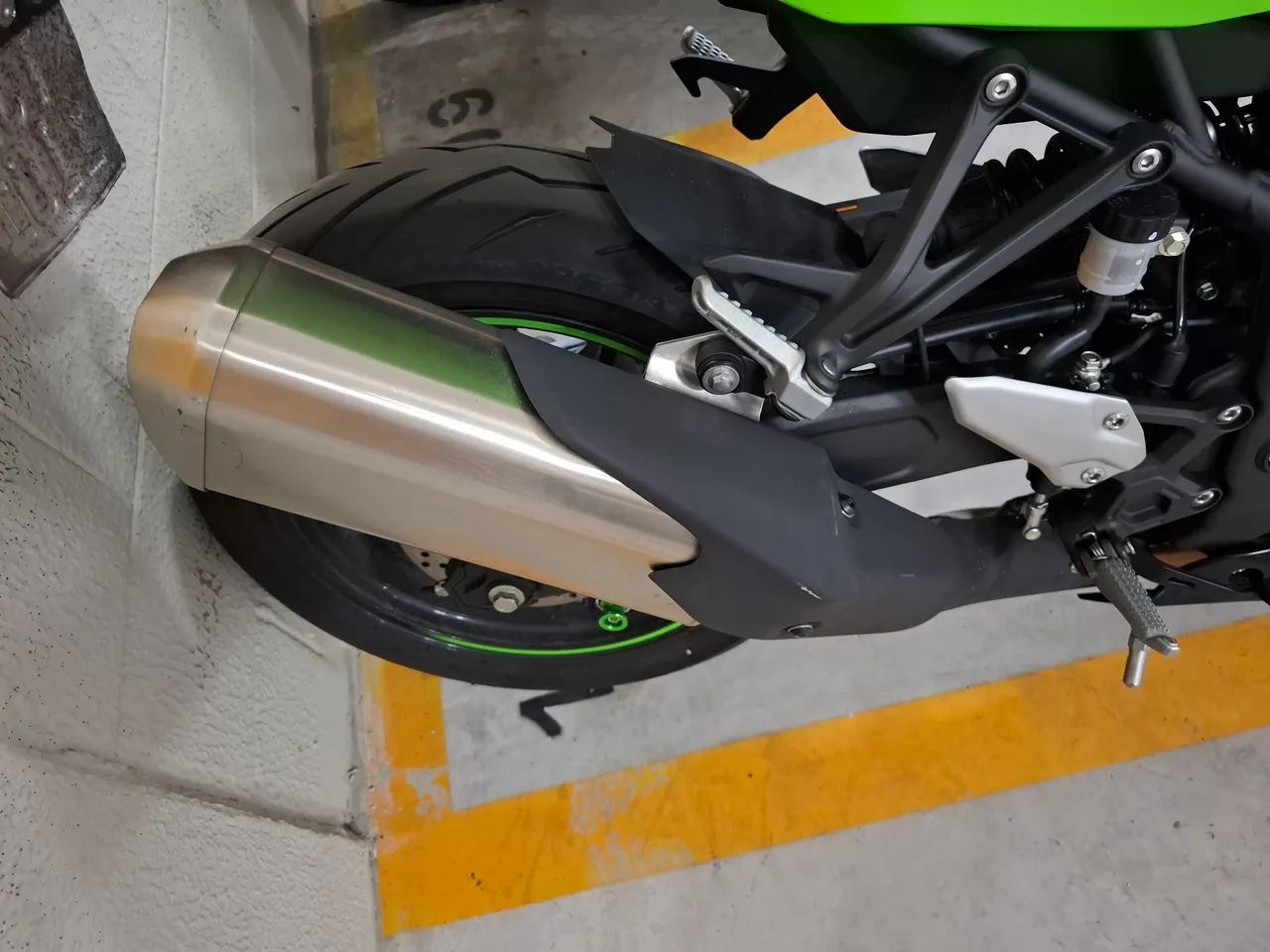 Kawasaki Zx-4r 2025 - 1499869783 | OLX
