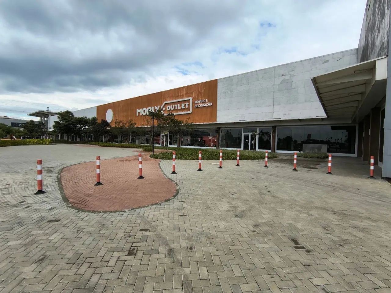 Locação Loja Comercial Power Center Taubate ,SP. - Foto 2