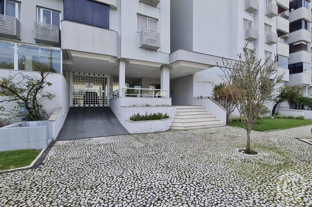 Apartamento mobiliado com sacada em Jurerê Internacional - Foto 3