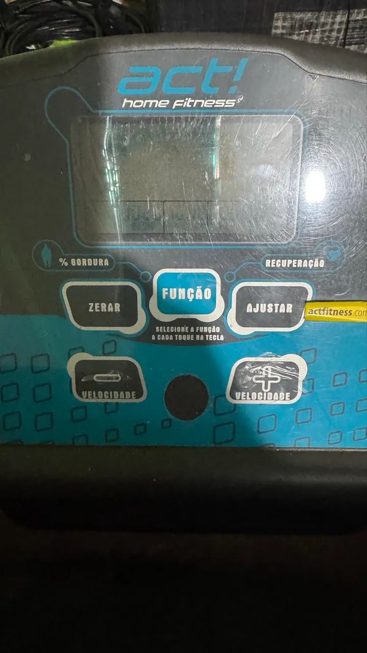 Vendo uma esteira!