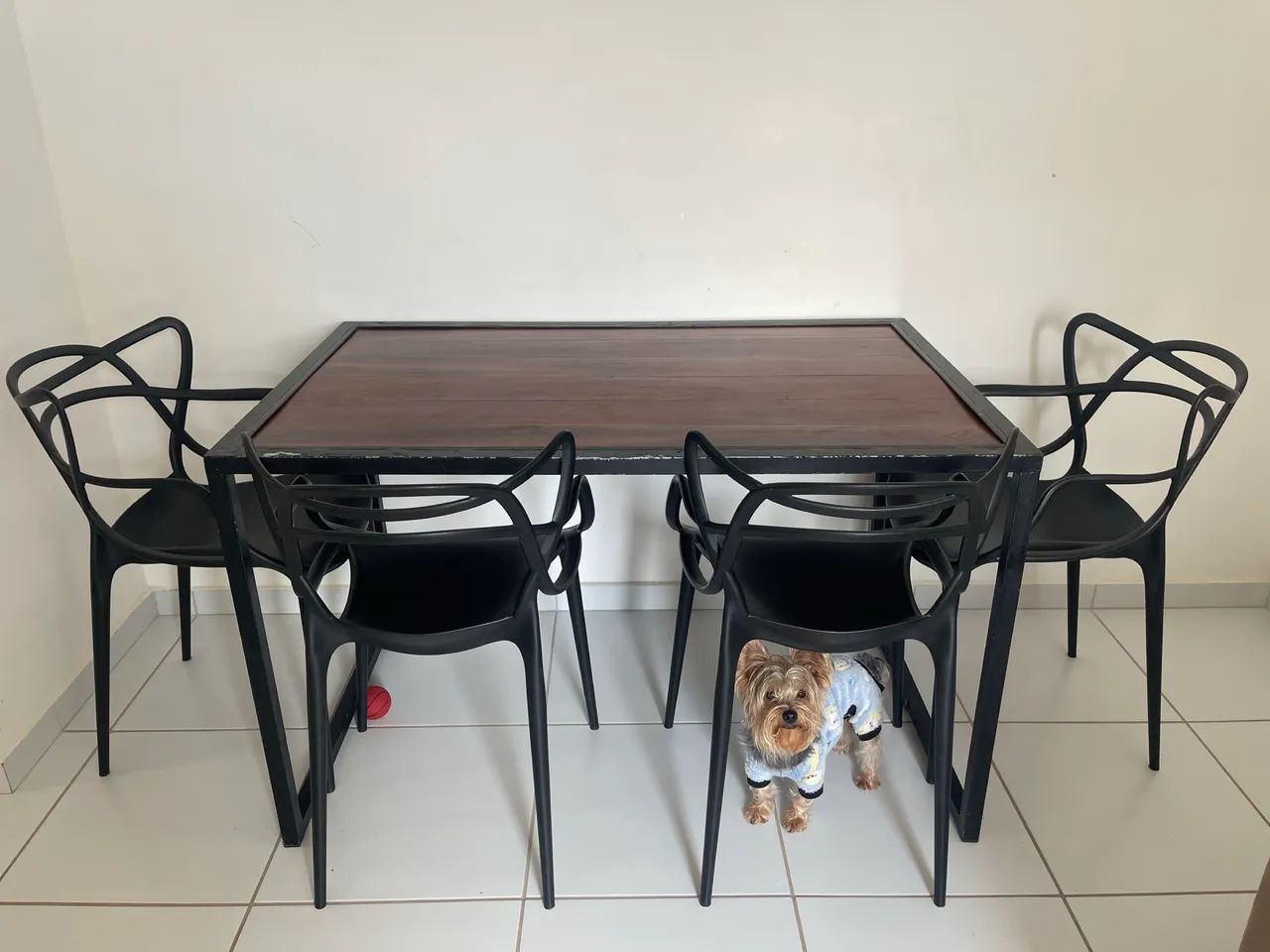 Mesa de Deck com 4 Cadeiras 