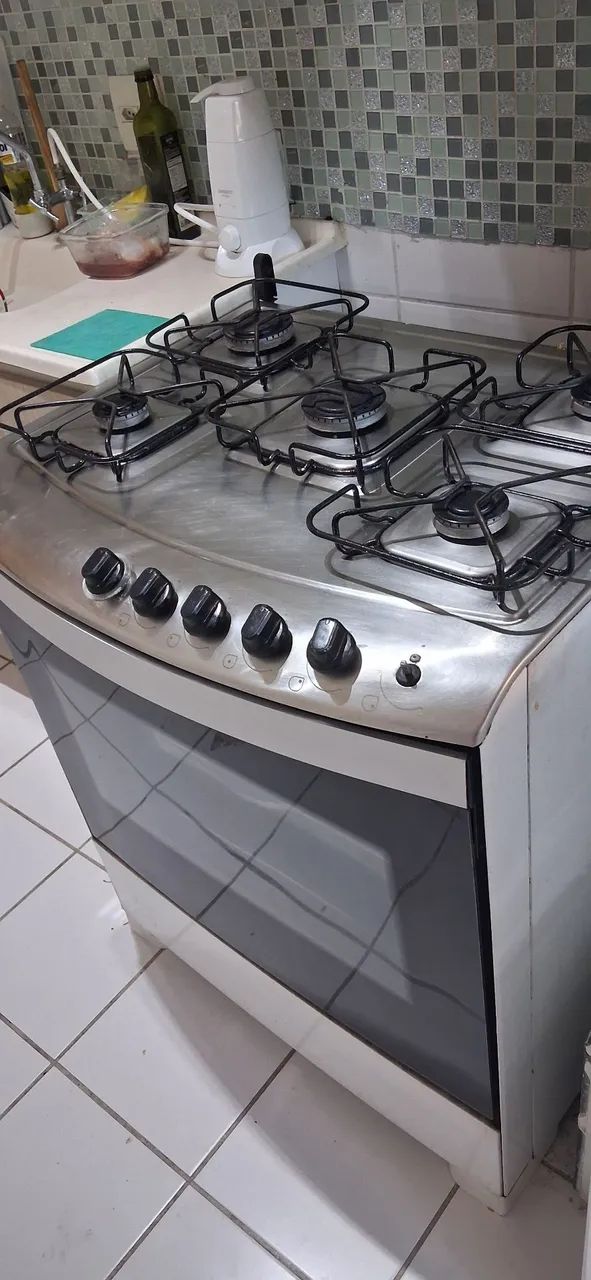Fogão  5 bocas gas encanado - Foto 4
