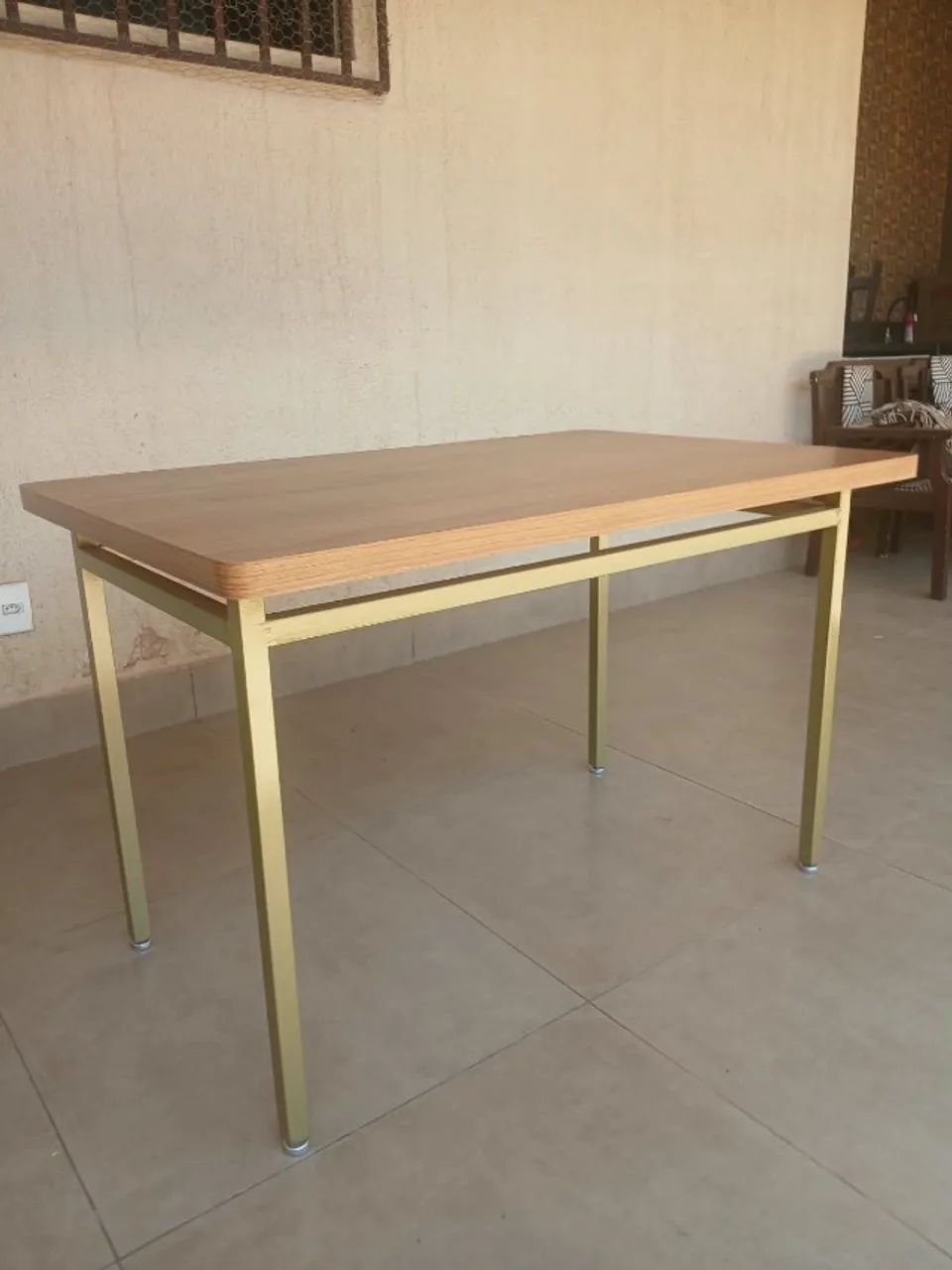 Jogo de Mesa e 4 cadeiras - Foto 3