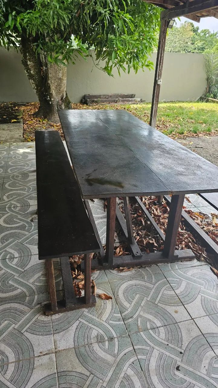 Mesa grande com 2 bancos - Foto 3