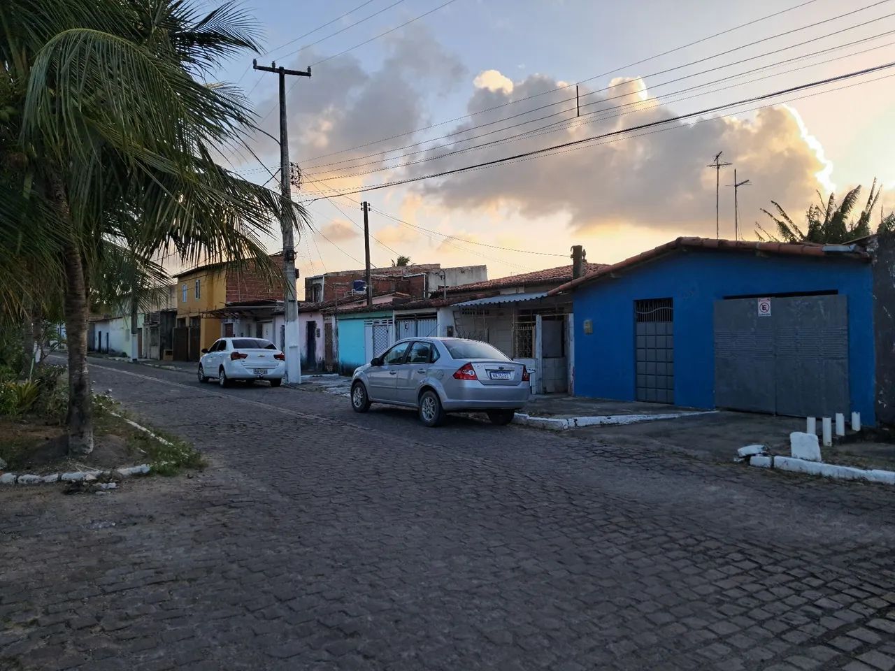 Vende terreno com casas e pontos comerciais - Foto 2