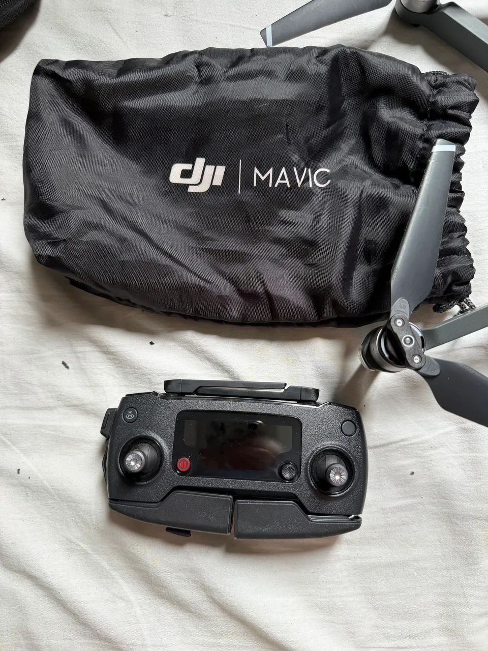Drone DJI Mavic Pro Fly More Combo - 3 Baterias + Case + Acessórios - Foto 2