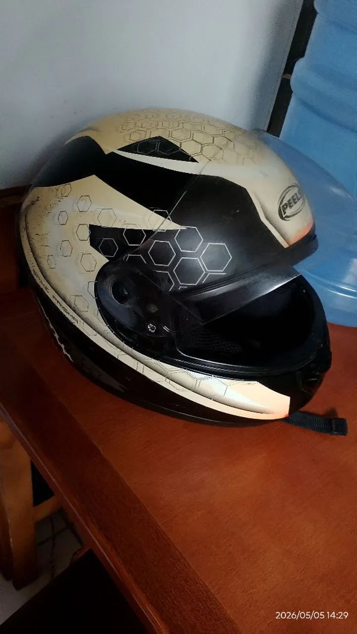Capacete tamanho 58 - Foto 2