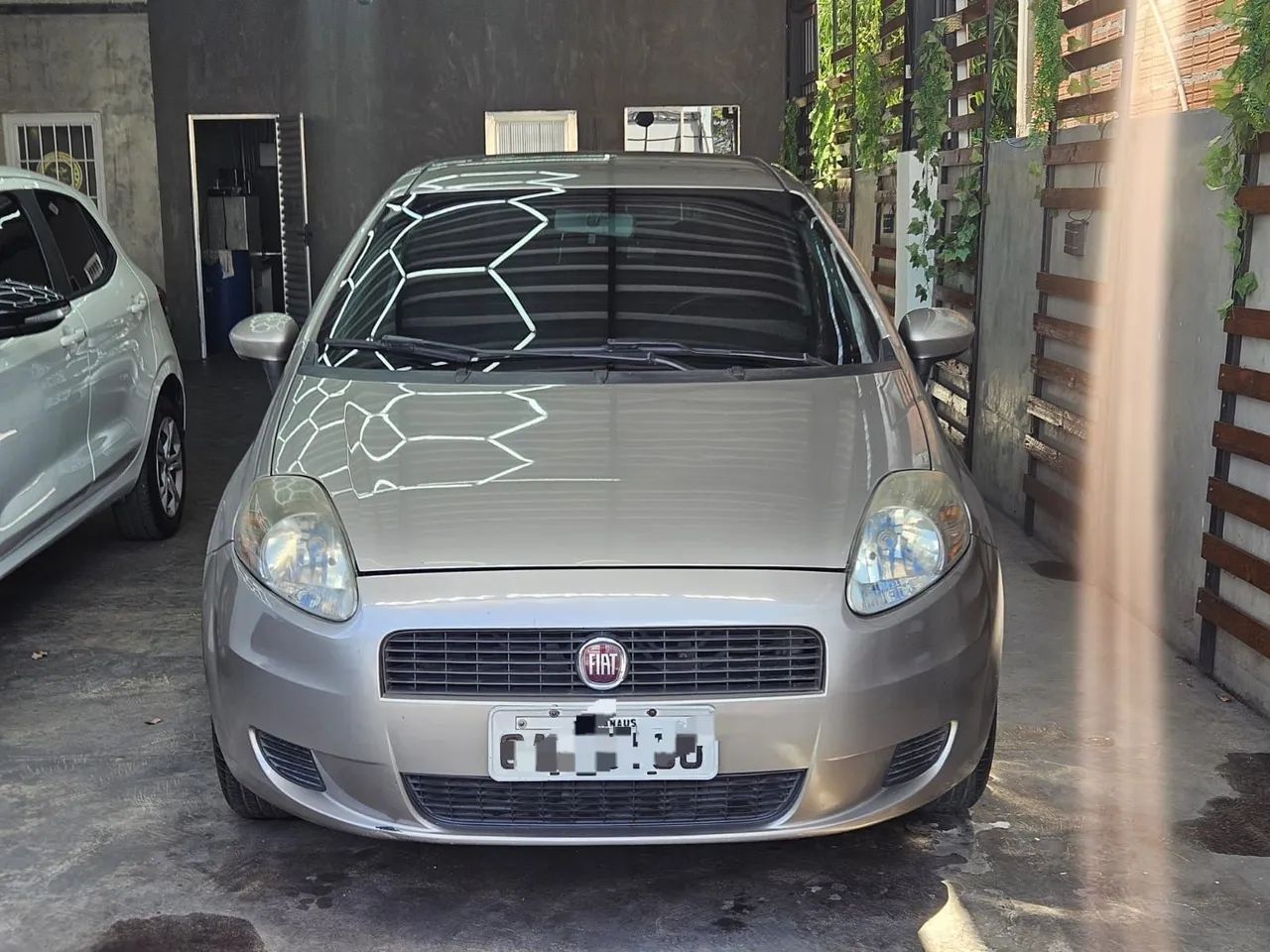 Fiat Punto Punto ATTRACTIVE 1.4 Fire Flex 8V 5p 2012