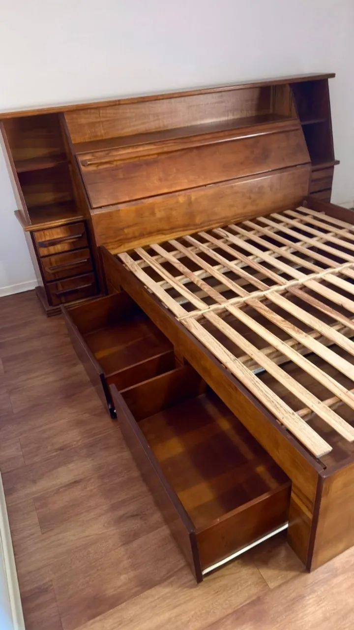 CONJUNTO - CAMA QUEEN E GUARDA-ROUPA MADEIRA  - Foto 2